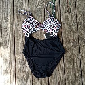 Sea Angel one piece cut out leopard